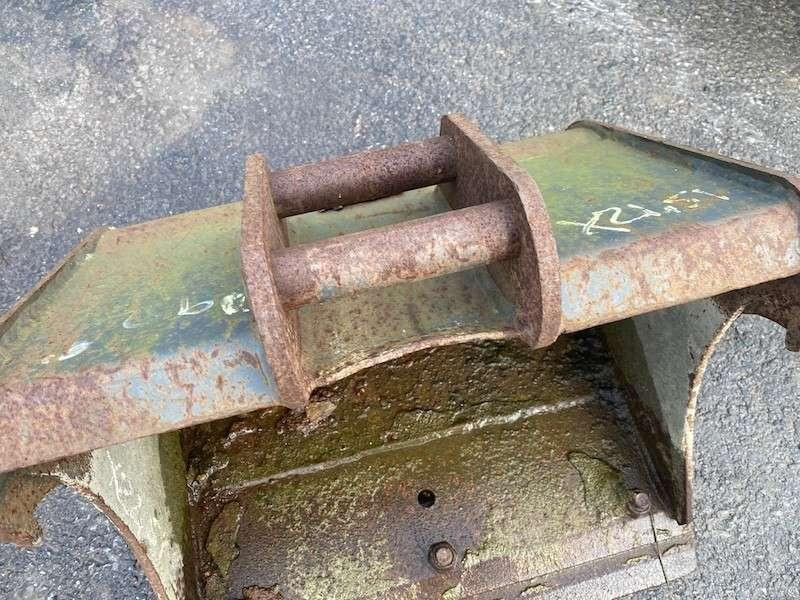 450mm - Axes 30mm - Cupă excavator: Foto 3 450mm - Axes 30mm - Cupă excavator: Foto 3