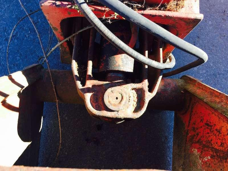 Camion avec rotator - coquilles 500mm reprise - ouverture 1500mm - Graifer: Foto 3 Camion avec rotator - coquilles 500mm reprise - ouverture 1500mm - Graifer: Foto 3