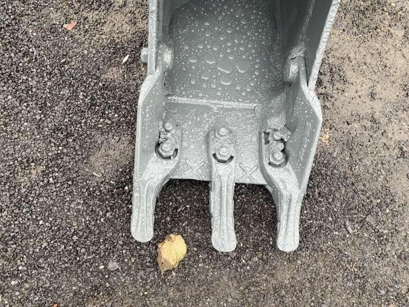 JCB 320mm - 3CX - Cupă excavator: Foto 2 JCB 320mm - 3CX - Cupă excavator: Foto 2