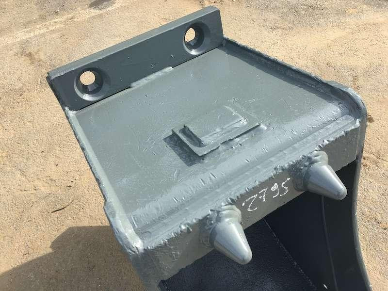 MECALAC 450mm - séries 8 / 10 / 11 / 12 - Cupă excavator: Foto 4 MECALAC 450mm - séries 8 / 10 / 11 / 12 - Cupă excavator: Foto 4