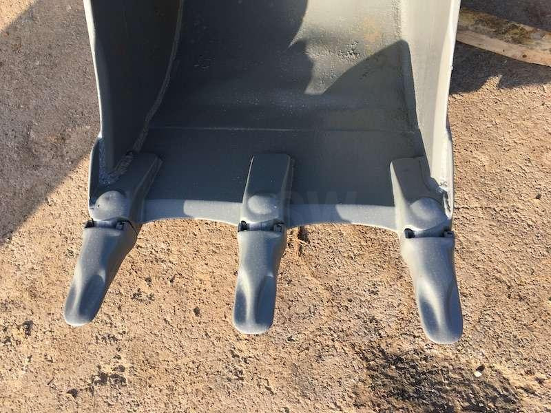 MECALAC 600mm - series 8 / 10 / 11 et 12 - Cupă excavator: Foto 2 MECALAC 600mm - series 8 / 10 / 11 et 12 - Cupă excavator: Foto 2