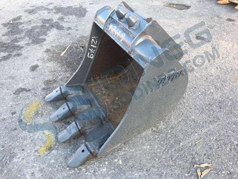 VOLVO 390mm - attache VOLVO 1,5 Tonnes - Cupă excavator: Foto 1 VOLVO 390mm - attache VOLVO 1,5 Tonnes - Cupă excavator: Foto 1