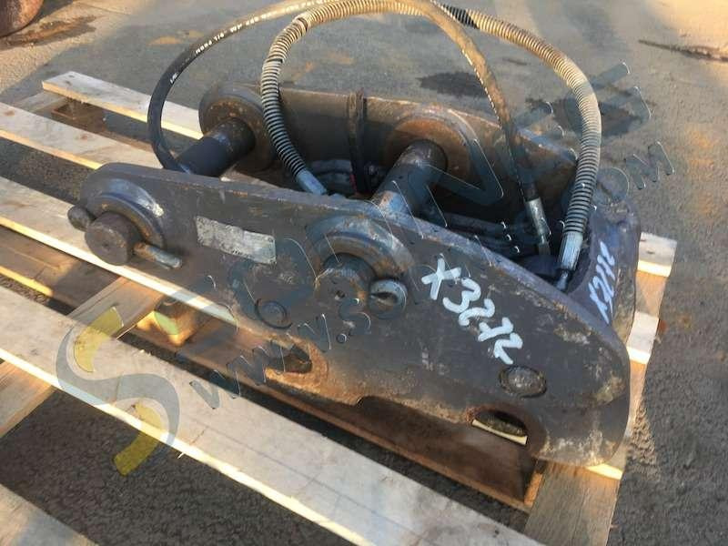 VOLVO Coupleur Hydraulique VOLVO montage origine ECR50 - Cuplare rapidă pentru Utilaje constructii: Foto 3 VOLVO Coupleur Hydraulique VOLVO montage origine ECR50 - Cuplare rapidă pentru Utilaje constructii: Foto 3