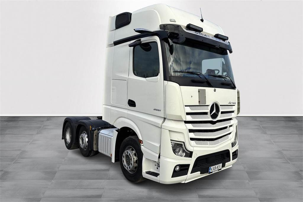 Mercedes-Benz ACTROS 5 2551 LS 6x2 - Cap tractor: Foto 3 Mercedes-Benz ACTROS 5 2551 LS 6x2 - Cap tractor: Foto 3