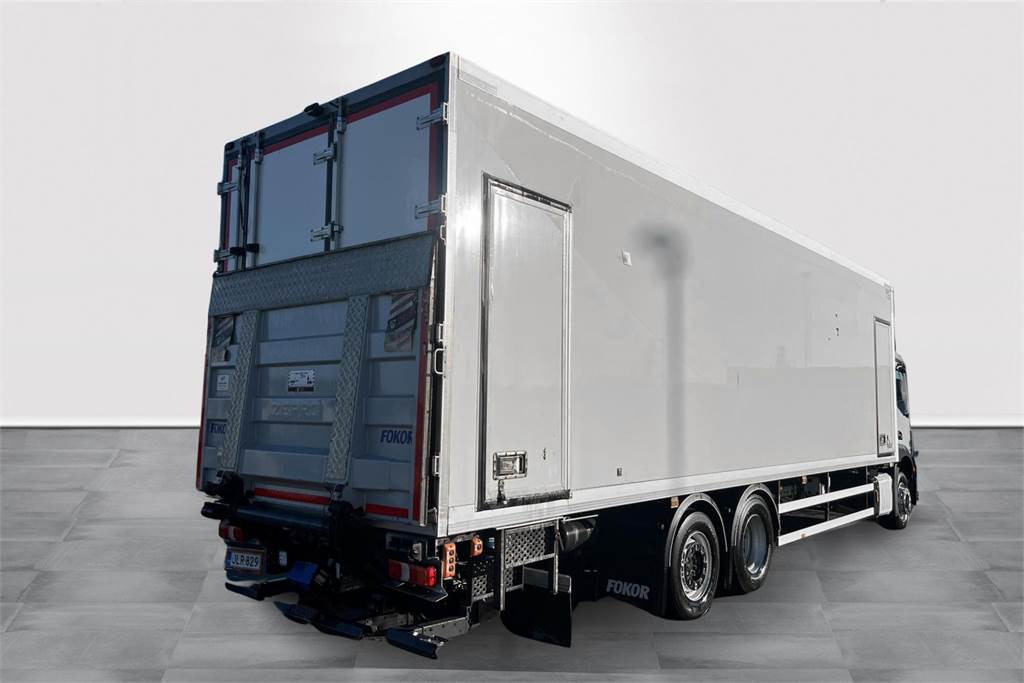 Mercedes-Benz ACTROS 2546L-6X2/ 60 FRC 07/2026 - Camion izoterma: Foto 5 Mercedes-Benz ACTROS 2546L-6X2/ 60 FRC 07/2026 - Camion izoterma: Foto 5