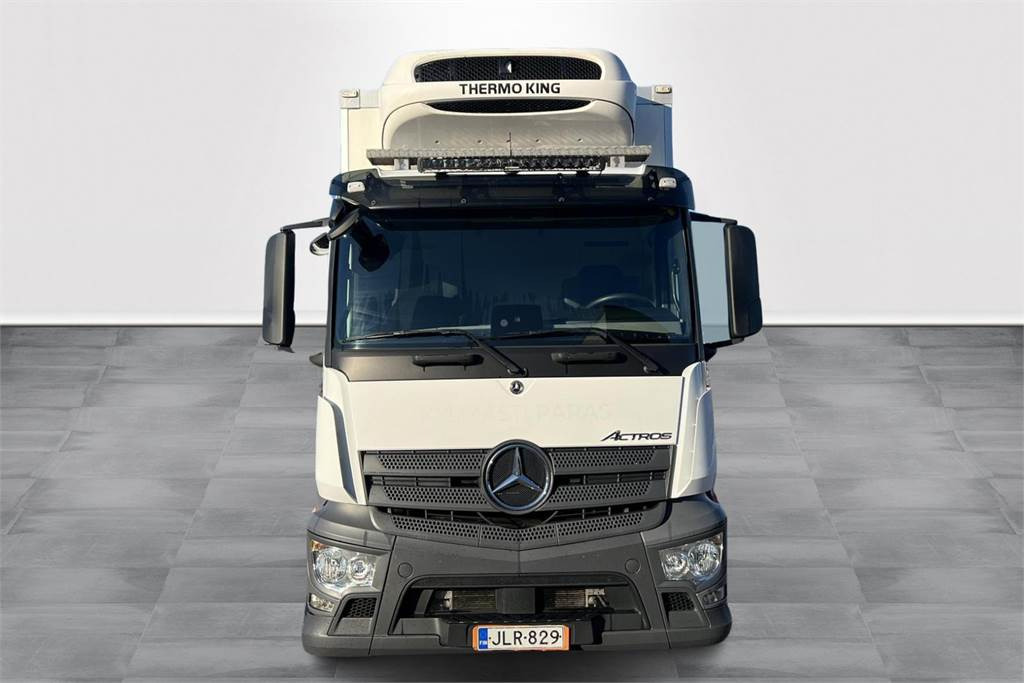 Mercedes-Benz ACTROS 2546L-6X2/ 60 FRC 07/2026 - Camion izoterma: Foto 2 Mercedes-Benz ACTROS 2546L-6X2/ 60 FRC 07/2026 - Camion izoterma: Foto 2