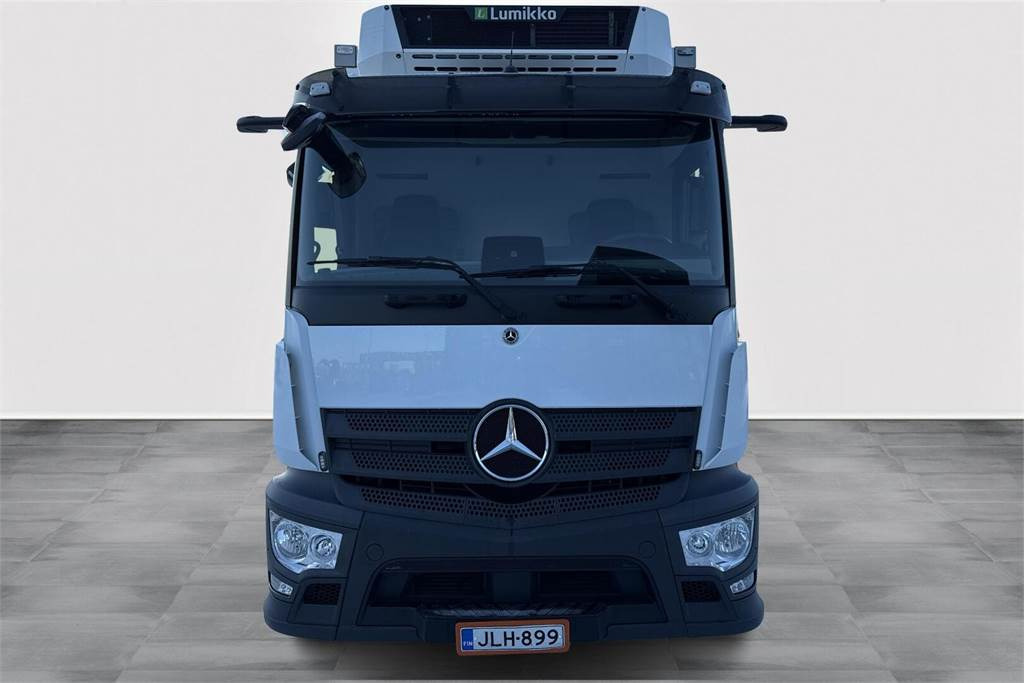 Mercedes-Benz Actros 1830L 5 SM FRC 2-lämpö(atp10/2025) - Camion izoterma: Foto 2 Mercedes-Benz Actros 1830L 5 SM FRC 2-lämpö(atp10/2025) - Camion izoterma: Foto 2
