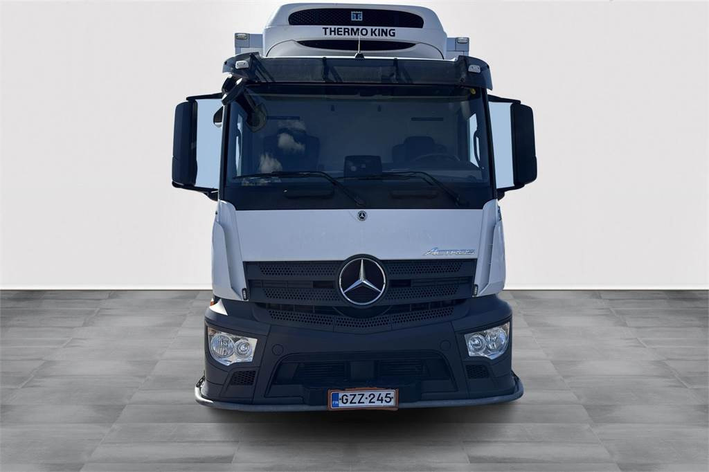 Mercedes-Benz Actros 1830L FRC 09/2026 2-lämpö - Camion izoterma: Foto 2 Mercedes-Benz Actros 1830L FRC 09/2026 2-lämpö - Camion izoterma: Foto 2