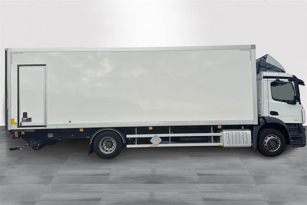 Mercedes-Benz Actros 5 1827L KSA + PL - Camion furgon: Foto 4 Mercedes-Benz Actros 5 1827L KSA + PL - Camion furgon: Foto 4