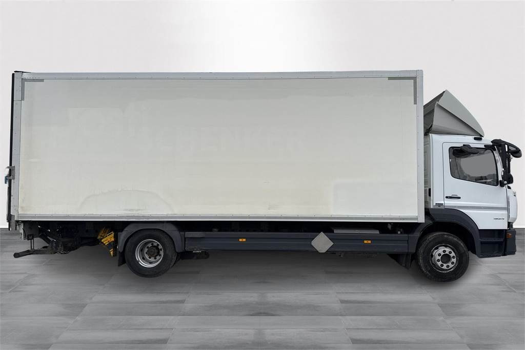 Mercedes-Benz Atego 1524L - Camion furgon: Foto 4 Mercedes-Benz Atego 1524L - Camion furgon: Foto 4