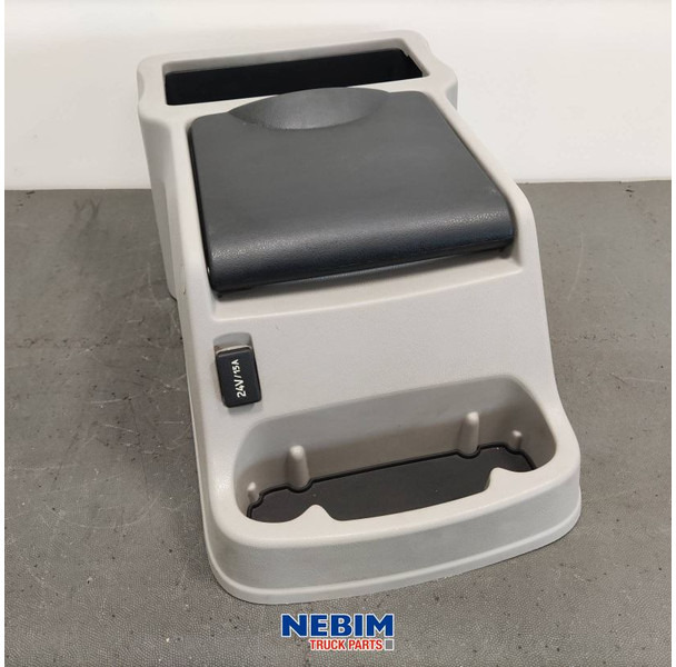 Renault Renault - 5010563911 - Opbergbox Renault D / C - Piesă de schimb pentru Camion: Foto 4 Renault Renault - 5010563911 - Opbergbox Renault D / C - Piesă de schimb pentru Camion: Foto 4