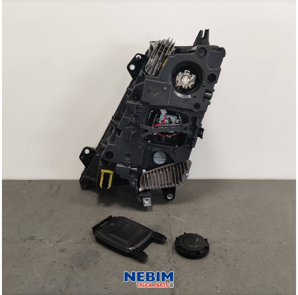 Volvo Volvo - 22239248 - Koplamp rechts FH16 Bi Xenon - Piesă de schimb pentru Camion: Foto 3 Volvo Volvo - 22239248 - Koplamp rechts FH16 Bi Xenon - Piesă de schimb pentru Camion: Foto 3