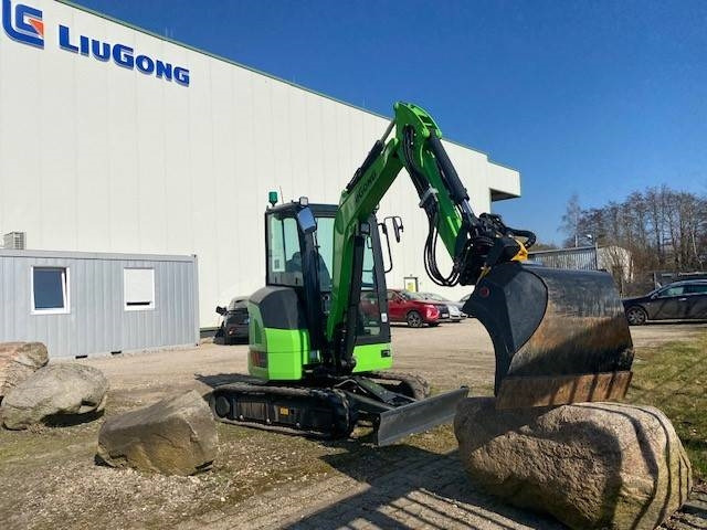 LIUGONG 9027 FE Electric, SW OQ 30 MIETE / RENT (12005252) - Mini excavator: Foto 4 LIUGONG 9027 FE Electric, SW OQ 30 MIETE / RENT (12005252) - Mini excavator: Foto 4
