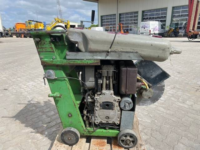 Lissmac FS-16 D/I (12005321) - Utilaje constructii: Foto 5 Lissmac FS-16 D/I (12005321) - Utilaje constructii: Foto 5