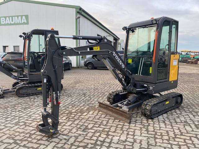 Volvo EC 20 E MIETE / RENTAL (12001812) - Mini excavator: Foto 1 Volvo EC 20 E MIETE / RENTAL (12001812) - Mini excavator: Foto 1