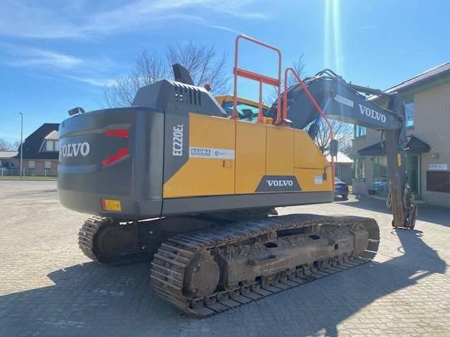 Volvo EC 220 E L MIETE / RENTAL (12001050) - Excavator pe şenile: Foto 5 Volvo EC 220 E L MIETE / RENTAL (12001050) - Excavator pe şenile: Foto 5