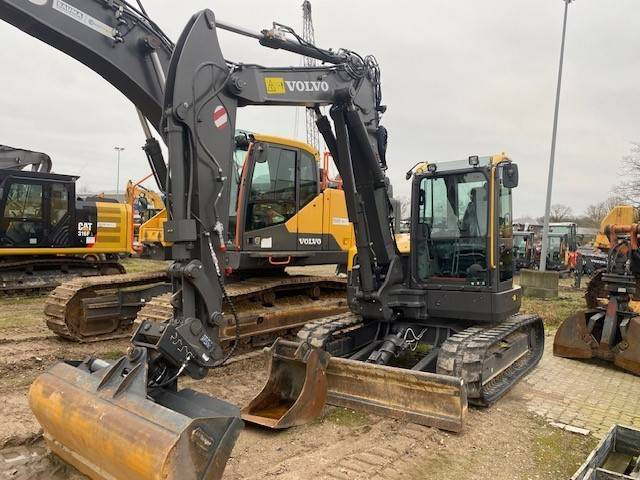 Volvo ECR 88 D X1+X3, VAH MIETE / RENTAL (12002080) - Mini excavator: Foto 1 Volvo ECR 88 D X1+X3, VAH MIETE / RENTAL (12002080) - Mini excavator: Foto 1