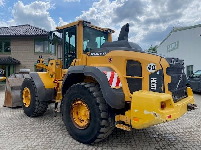 Volvo L 120 H MIETE / RENTAL (12001931) - Încărcător frontal pe pneuri: Foto 2 Volvo L 120 H MIETE / RENTAL (12001931) - Încărcător frontal pe pneuri: Foto 2