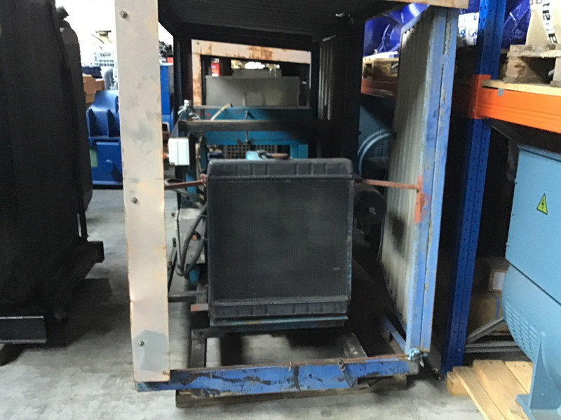 Ford 2714E POMP 550 BAR USED - Pompă de apă: Foto 3 Ford 2714E POMP 550 BAR USED - Pompă de apă: Foto 3