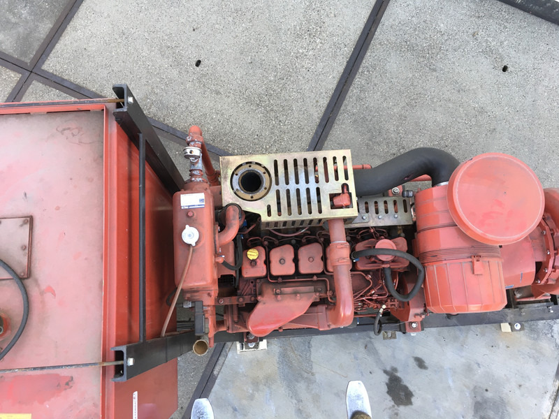 Iveco N67MNTF40.01 PUMP 450M³/H USED - Pompă de apă: Foto 5 Iveco N67MNTF40.01 PUMP 450M³/H USED - Pompă de apă: Foto 5
