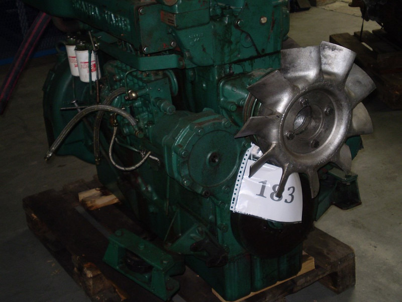 Scania D11 R80 FOR PARTS - Utilaje constructii: Foto 3 Scania D11 R80 FOR PARTS - Utilaje constructii: Foto 3