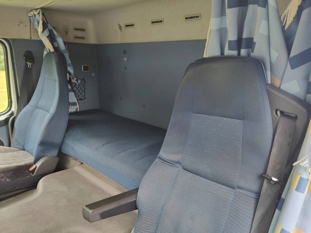 Cap tractor Volvo FM 9: Foto 10