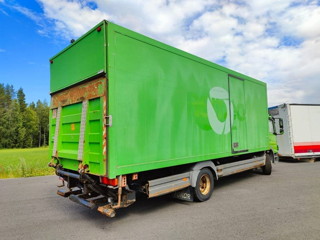 Mercedes-Benz Atego 1224 - Camion furgon: Foto 4 Mercedes-Benz Atego 1224 - Camion furgon: Foto 4