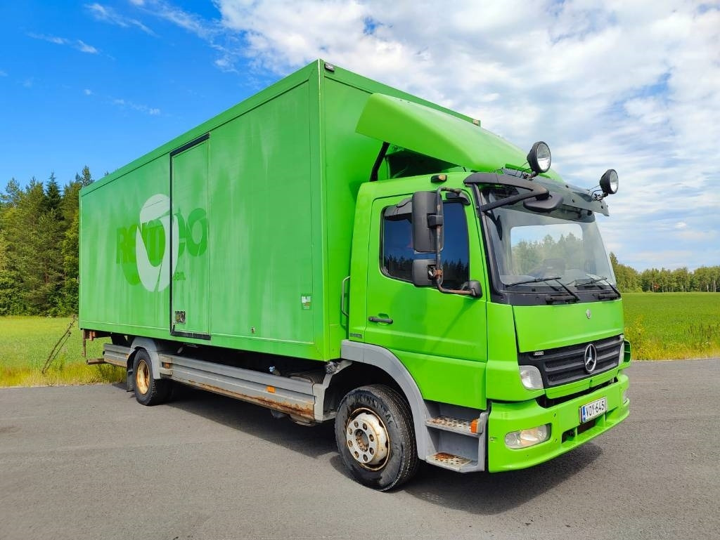 Mercedes-Benz Atego 1224 - Camion furgon: Foto 2 Mercedes-Benz Atego 1224 - Camion furgon: Foto 2
