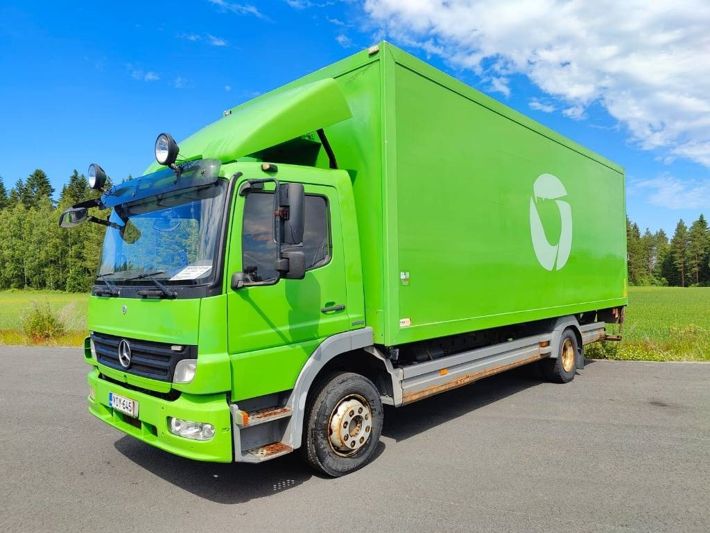 Mercedes-Benz Atego 1224 - Camion furgon: Foto 1 Mercedes-Benz Atego 1224 - Camion furgon: Foto 1