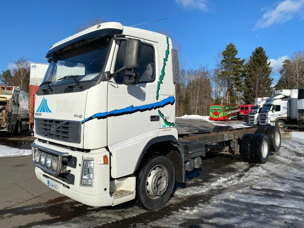 Volvo FH 12 - Camion şasiu: Foto 1 Volvo FH 12 - Camion şasiu: Foto 1