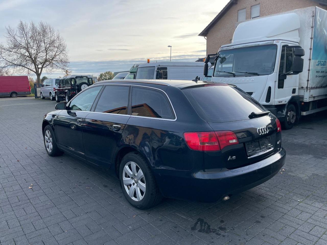 Audi A6 Avant 2.7 TDI Defekt !!! - Mașină break: Foto 4 Audi A6 Avant 2.7 TDI Defekt !!! - Mașină break: Foto 4