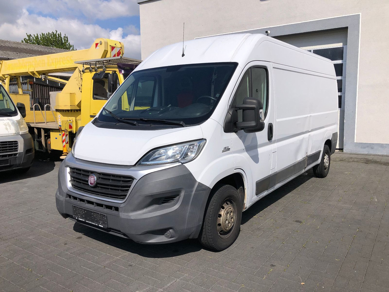 Fiat Ducato 2,3 JTD, 35 130 L4H2 RS: 4035 mm - Dubă: Foto 3 Fiat Ducato 2,3 JTD, 35 130 L4H2 RS: 4035 mm - Dubă: Foto 3