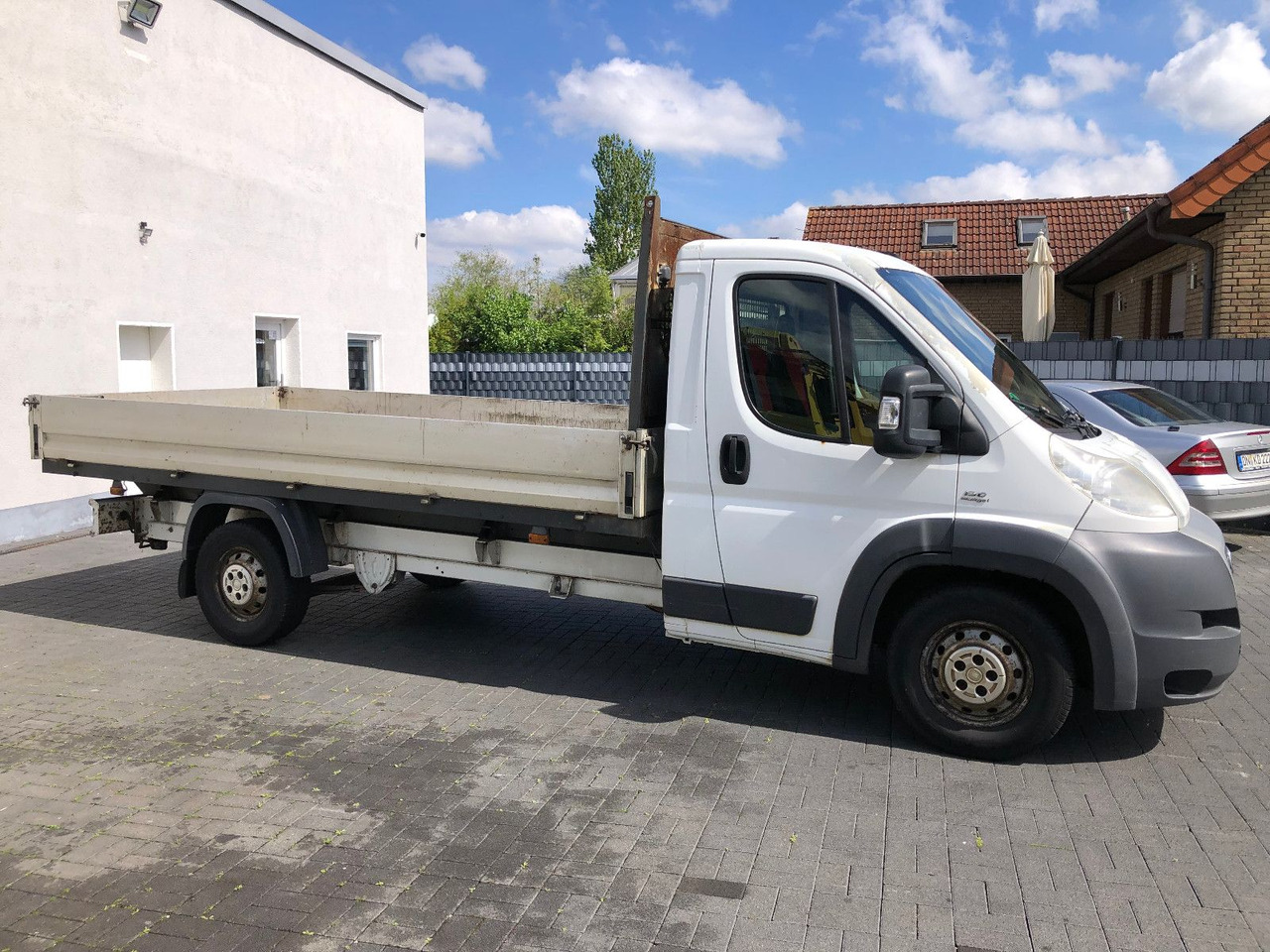 Fiat Ducato 2.3 Maxi Pritsche 35 130 L5 - Autoutilitară cu platformă: Foto 5 Fiat Ducato 2.3 Maxi Pritsche 35 130 L5 - Autoutilitară cu platformă: Foto 5