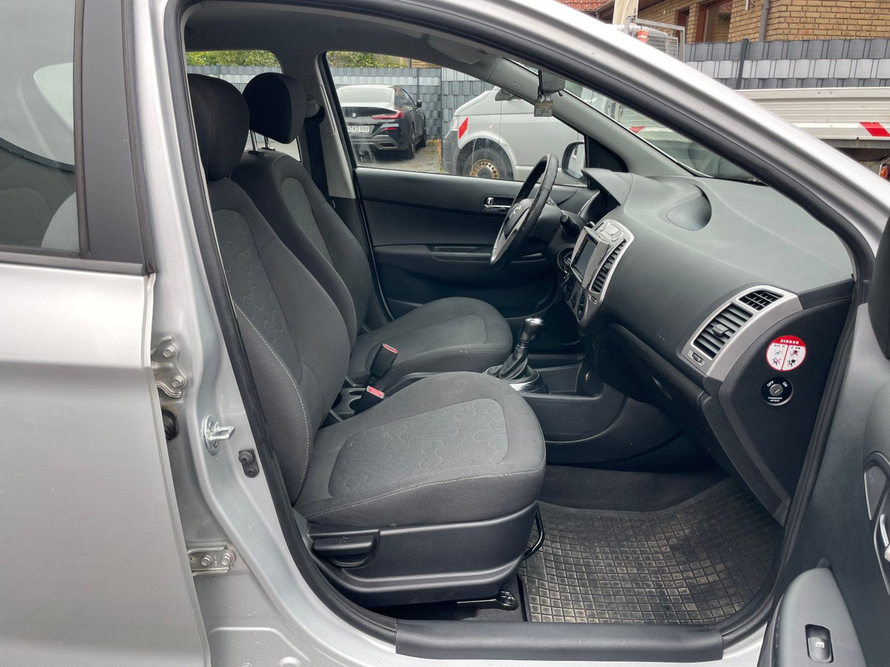 Berlină/ Sedan Hyundai i20 Klima: Foto 15