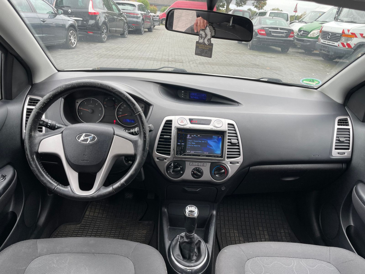 Berlină/ Sedan Hyundai i20 Klima: Foto 19