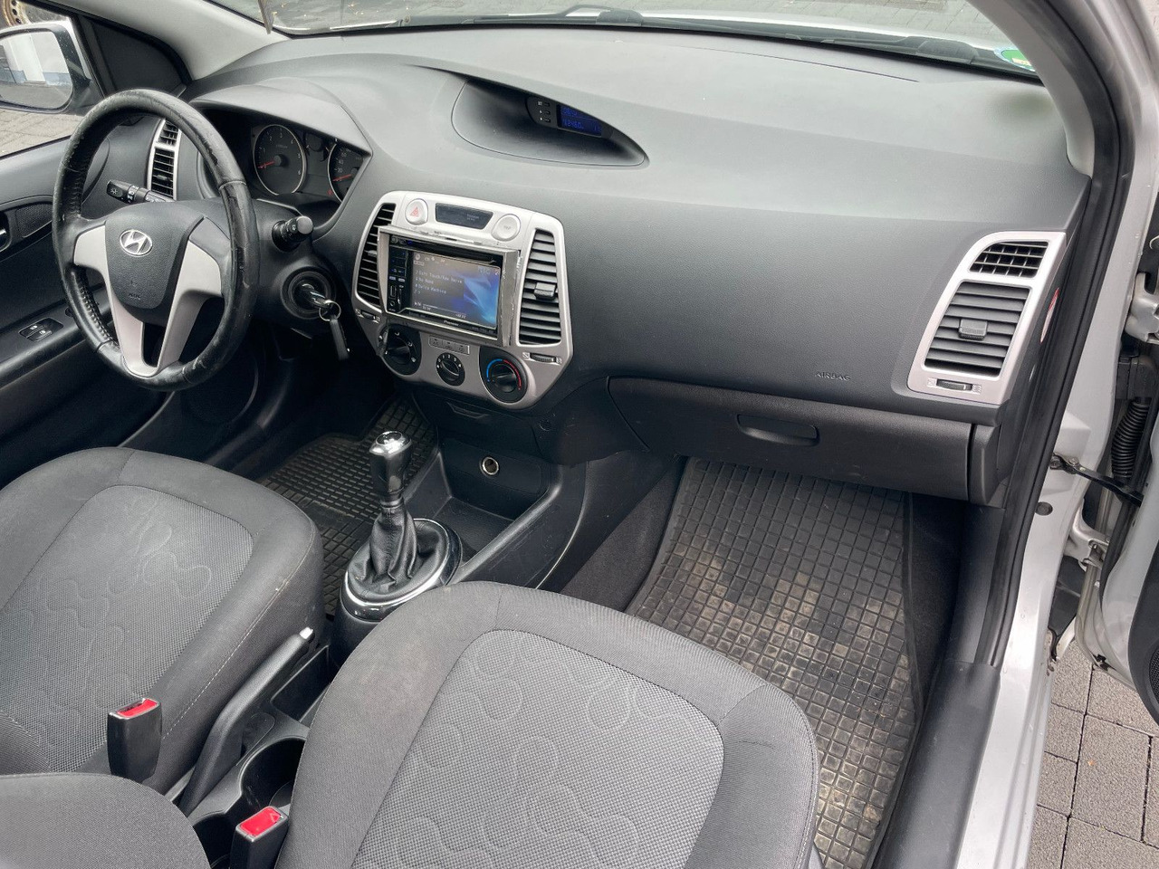 Berlină/ Sedan Hyundai i20 Klima: Foto 17
