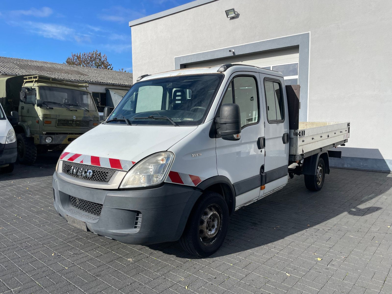 Iveco Daily 35S14 Pritsche, DoKa, Klima - Autoutilitară cu platformă, Autoutilitară cabină dublă: Foto 1 Iveco Daily 35S14 Pritsche, DoKa, Klima - Autoutilitară cu platformă, Autoutilitară cabină dublă: Foto 1