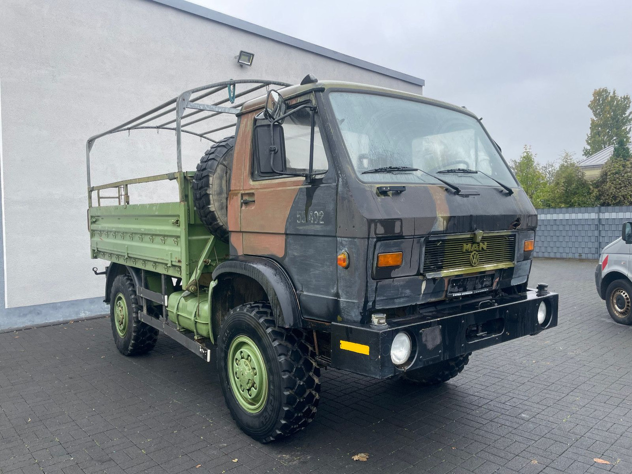 MAN 8.136 4X4 - Autoutilitară cu platformă: Foto 1 MAN 8.136 4X4 - Autoutilitară cu platformă: Foto 1