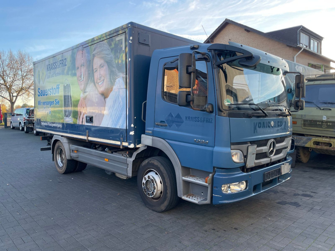 Mercedes-Benz Atego 2 6-Zyl. 4x2 1224 Klima, Radstand: 3.56m. - Camion furgon: Foto 1 Mercedes-Benz Atego 2 6-Zyl. 4x2 1224 Klima, Radstand: 3.56m. - Camion furgon: Foto 1