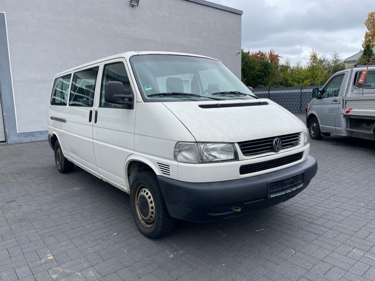 Volkswagen T4 Caravelle 2,5-l-Diesel TDI 75kW syncro lang - Transport persoane: Foto 1 Volkswagen T4 Caravelle 2,5-l-Diesel TDI 75kW syncro lang - Transport persoane: Foto 1