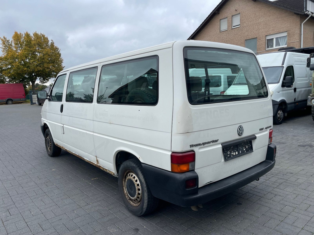 Volkswagen T4 Caravelle 2,5-l-Diesel TDI 75kW syncro lang - Transport persoane: Foto 4 Volkswagen T4 Caravelle 2,5-l-Diesel TDI 75kW syncro lang - Transport persoane: Foto 4