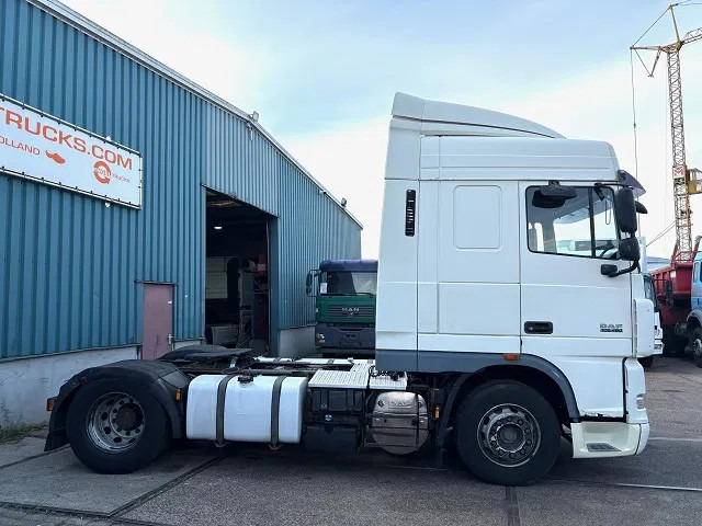 DAF XF 105.460 SPACECAB (ZF-MANUAL GEARBOX / 2x DIESELTANK / MX-ENGINE BRAKE / AIRCONDITIONING / FRIDGE / ETC.) - Cap tractor: Foto 3 DAF XF 105.460 SPACECAB (ZF-MANUAL GEARBOX / 2x DIESELTANK / MX-ENGINE BRAKE / AIRCONDITIONING / FRIDGE / ETC.) - Cap tractor: Foto 3