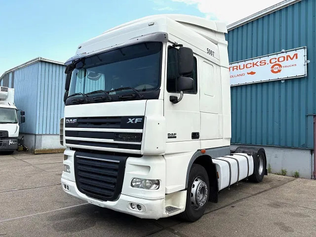 DAF XF 105.460 SPACECAB (ZF16 MANUAL GEARBOX / MX-BRAKE / 870+430 LITER TANK / FRIDGE / AIRCONDITIONING) - Cap tractor: Foto 1 DAF XF 105.460 SPACECAB (ZF16 MANUAL GEARBOX / MX-BRAKE / 870+430 LITER TANK / FRIDGE / AIRCONDITIONING) - Cap tractor: Foto 1