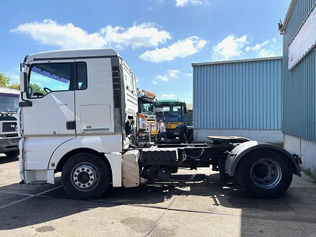 MAN TGA 18.410 BLS XL (6-CILINDERHEADS) (ZF16 MANUAL GEARBOX / ZF-INTARDER / P.T.O.) - Cap tractor: Foto 5 MAN TGA 18.410 BLS XL (6-CILINDERHEADS) (ZF16 MANUAL GEARBOX / ZF-INTARDER / P.T.O.) - Cap tractor: Foto 5