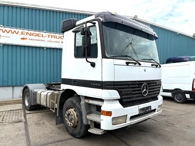 Mercedes-Benz Actros 1848 LS (MP1) 4x2 TRACTOR (EPS WITH CLUTCH / RUDUCTION AXLE / HYDRAULIC KIT / AIRCONDITIONING / ETC) - Cap tractor: Foto 2 Mercedes-Benz Actros 1848 LS (MP1) 4x2 TRACTOR (EPS WITH CLUTCH / RUDUCTION AXLE / HYDRAULIC KIT / AIRCONDITIONING / ETC) - Cap tractor: Foto 2