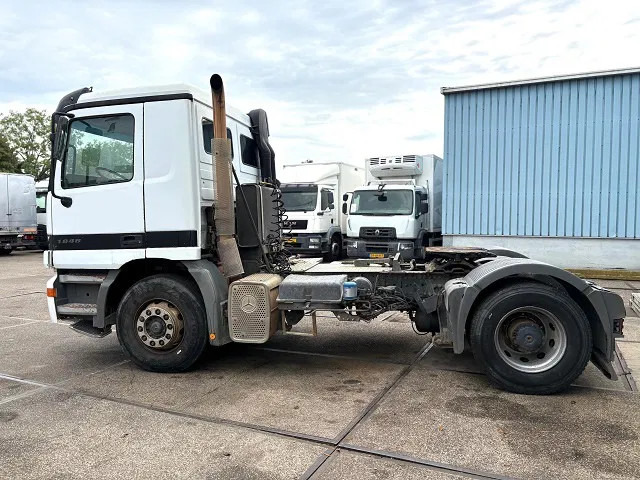 Mercedes-Benz Actros 1848 LS (MP1) 4x2 TRACTOR (EPS WITH CLUTCH / RUDUCTION AXLE / HYDRAULIC KIT / AIRCONDITIONING / ETC) - Cap tractor: Foto 5 Mercedes-Benz Actros 1848 LS (MP1) 4x2 TRACTOR (EPS WITH CLUTCH / RUDUCTION AXLE / HYDRAULIC KIT / AIRCONDITIONING / ETC) - Cap tractor: Foto 5