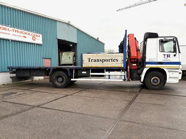 Mercedes-Benz Actros 2031 K WITH PALFINGER PK1101 CRANE (MANUAL GEARBOX / FULL STEEL SUSPENSION / REDUCTION AXLE / REMOTE CONTROL) - Camion cu macara: Foto 4 Mercedes-Benz Actros 2031 K WITH PALFINGER PK1101 CRANE (MANUAL GEARBOX / FULL STEEL SUSPENSION / REDUCTION AXLE / REMOTE CONTROL) - Camion cu macara: Foto 4