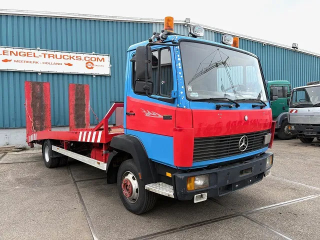 Mercedes-Benz LK 814 RECOVERY TRUCK / CAR-MACHINE TRANSPORTER (6-CILINDER / MANUAL GEARBOX / FULL STEEL SUSPENSION / WINCH / HYDRAULIC RAMPS) - Camion transport auto: Foto 2 Mercedes-Benz LK 814 RECOVERY TRUCK / CAR-MACHINE TRANSPORTER (6-CILINDER / MANUAL GEARBOX / FULL STEEL SUSPENSION / WINCH / HYDRAULIC RAMPS) - Camion transport auto: Foto 2