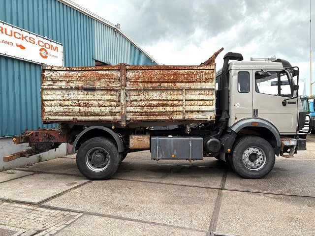 Mercedes-Benz SK 1838 K V8 4x2 FULL STEEL KIPPER (ZF16 MANUAL GEARBOX / FULL STEEL SUSPENSION / REDUCTION AXLE / P.T.O.) - Camion basculantă: Foto 3 Mercedes-Benz SK 1838 K V8 4x2 FULL STEEL KIPPER (ZF16 MANUAL GEARBOX / FULL STEEL SUSPENSION / REDUCTION AXLE / P.T.O.) - Camion basculantă: Foto 3