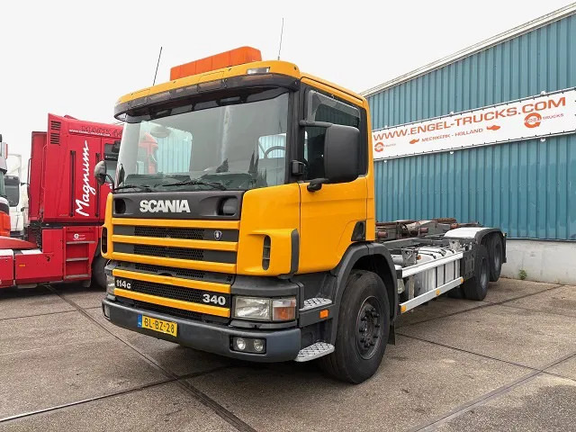 Scania P114-340 6x2 WITH MULTILIFT CONTAINERSYSTEM ONLY 80.500 KM!! ORIGINAL (10 TIRES / FULL STEEL SUSPENSION / 12 GEARS MANUAL GEARBO - Camion transport containere/ Swap body: Foto 1 Scania P114-340 6x2 WITH MULTILIFT CONTAINERSYSTEM ONLY 80.500 KM!! ORIGINAL (10 TIRES / FULL STEEL SUSPENSION / 12 GEARS MANUAL GEARBO - Camion transport containere/ Swap body: Foto 1